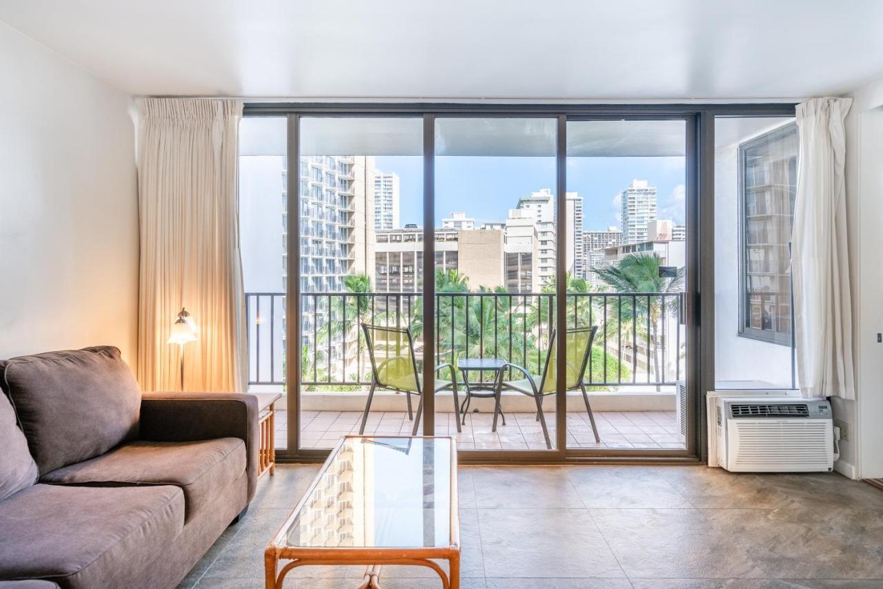 Light & Airy 8Th Floor Ocean View Condo With Lanai Condo Гонолулу Экстерьер фото